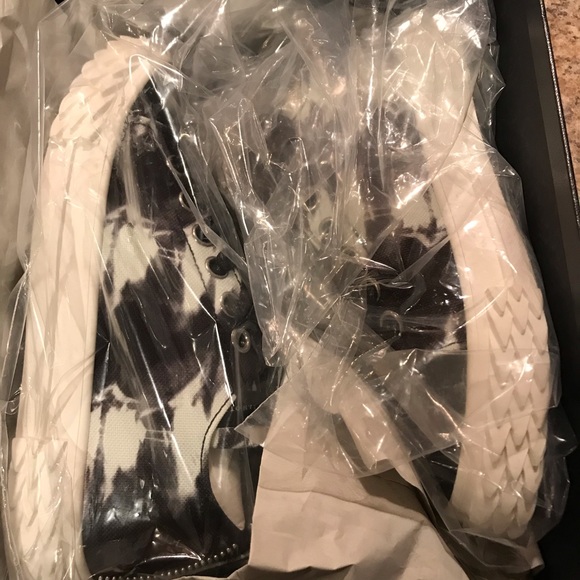 NEW Zanotti Sneakers - Picture 6 of 9